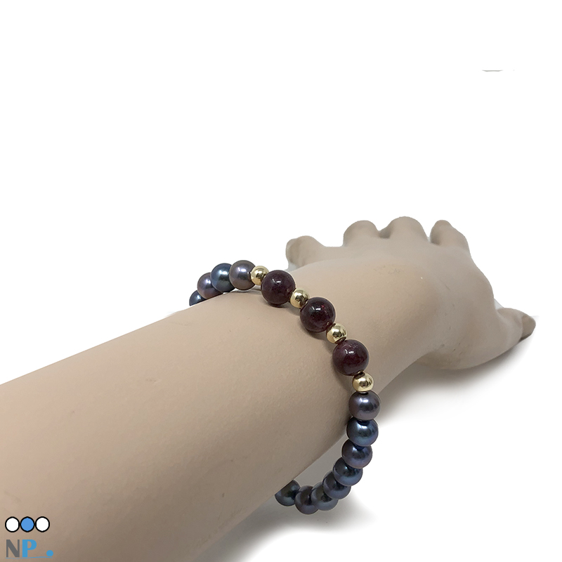 Bracelet de perles noires et Pierres fines (Perles d'eau douce et pierres Grenat rouge) 